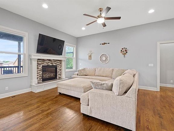 5th image of 16746 Ruby Way