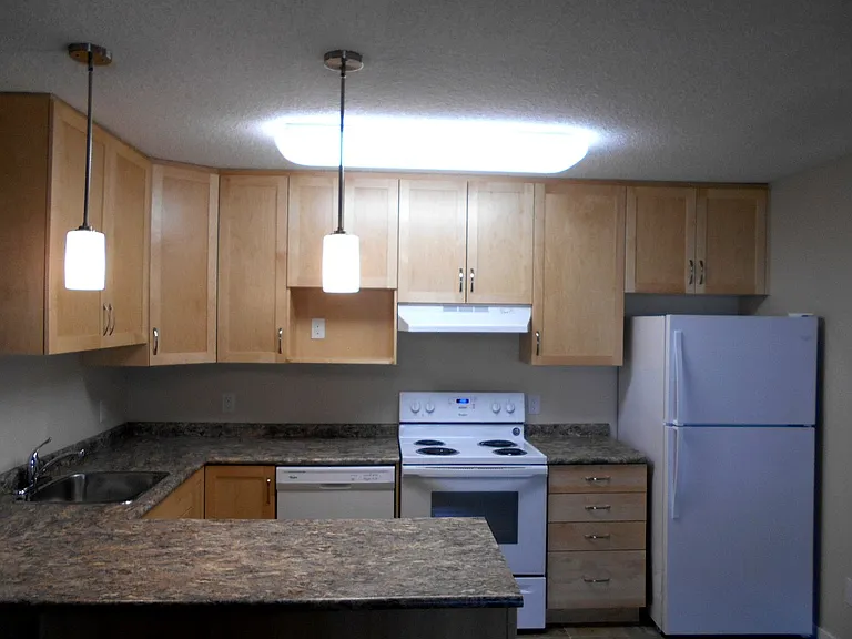 111 Ulster St — Photo 2
