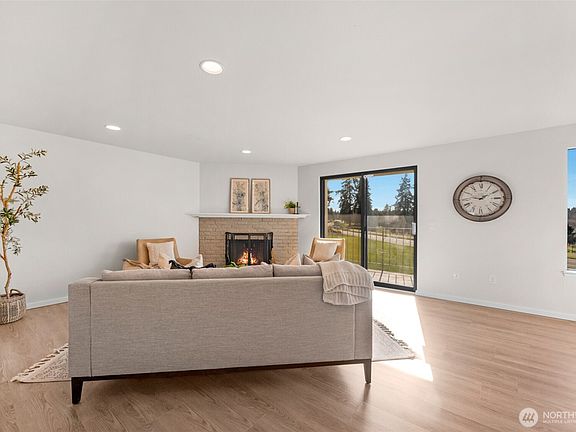 3rd image of 23301 Lakeview Drive #A204