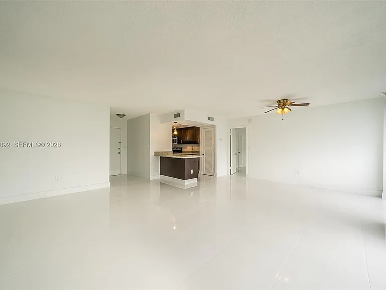 9800 W Bay Harbor Dr #308 — Photo 11