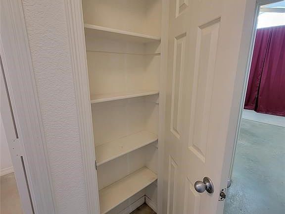 5th image of 2524 John Dr