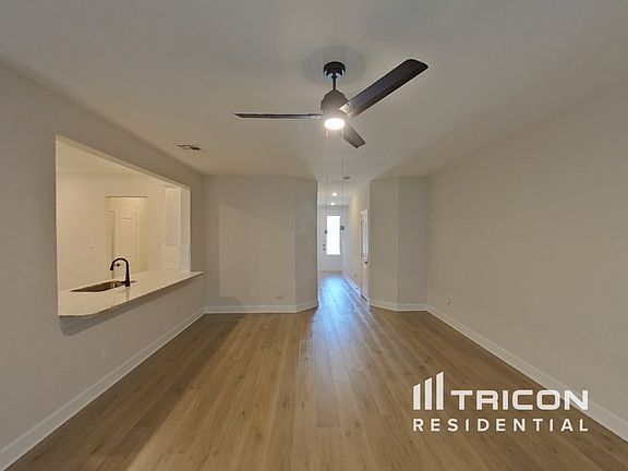 3rd image of 1221 Bullock Dr