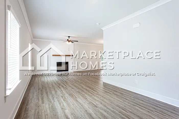 185 Russell Way — Photo 7