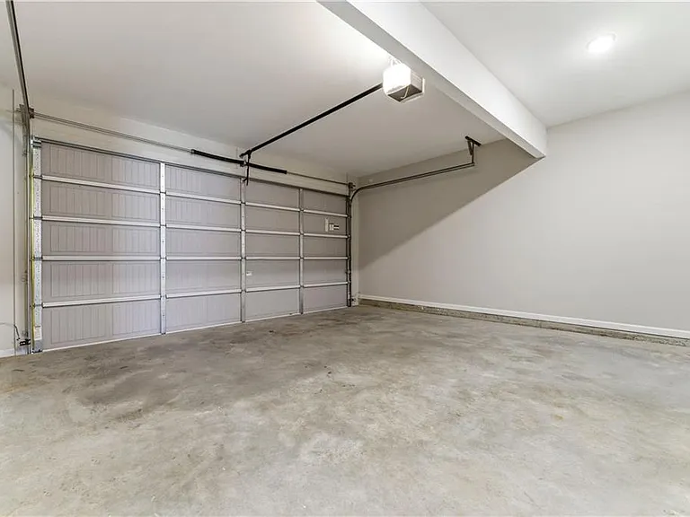 231 Eva Way — Photo 22
