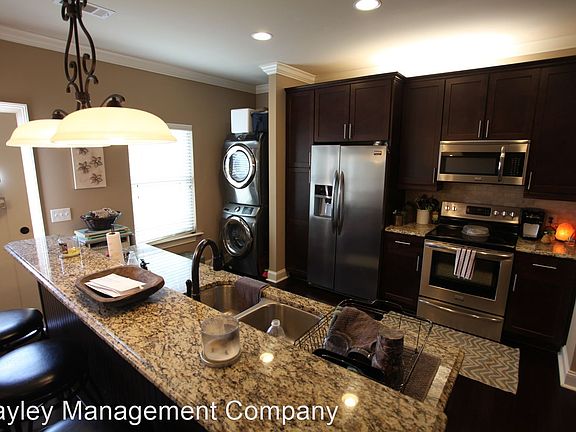 5th image of 377 White St #K