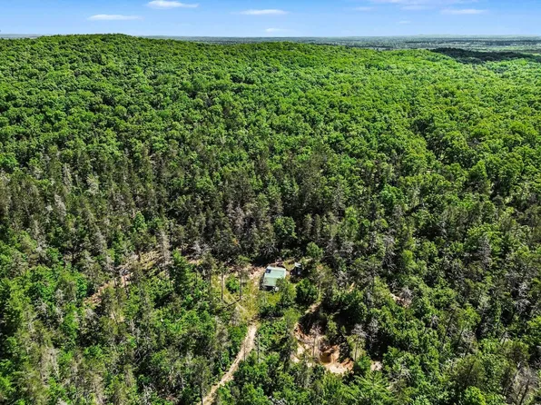 Owens Dr, Houghton Lake, MI 48629