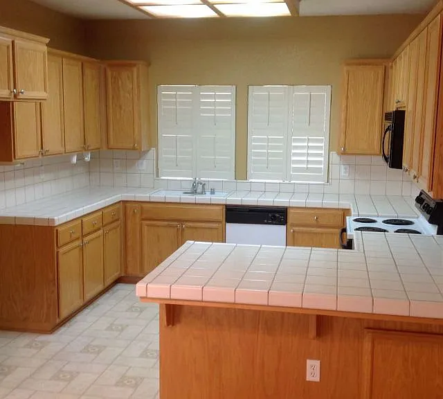 808 Boyd Dr — Photo 4