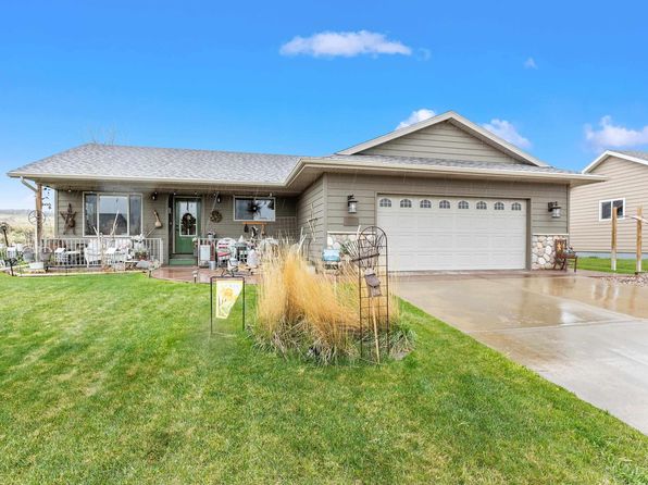 5127 Misty Woods Ln, Rapid City, SD 57701