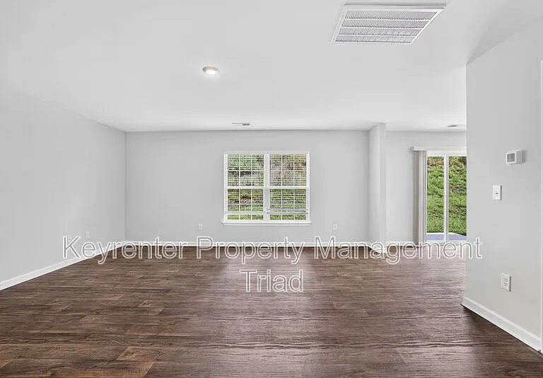 5109 Black Forest Dr — Photo 16