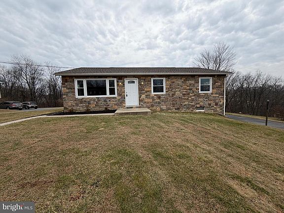 4th image of 1528 Lake Shore Dr