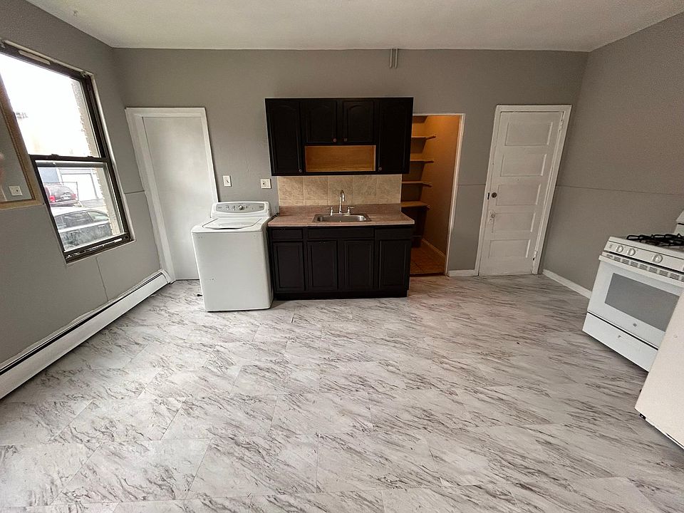 1st image of 47 Orange St #1S