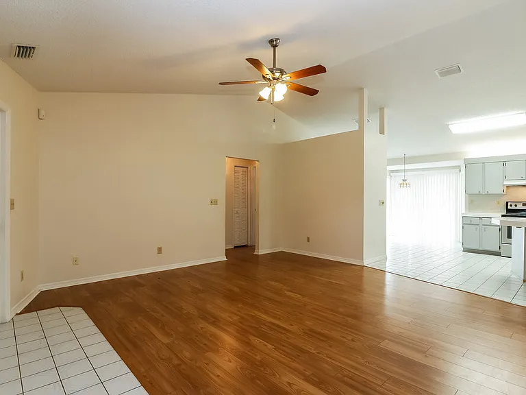 9132 Hawkins Ct — Photo 6