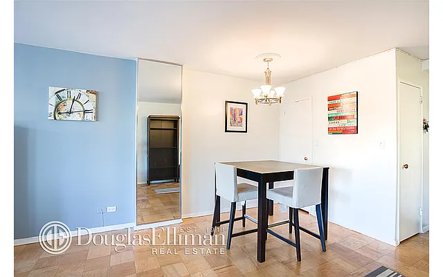 Sold by Douglas Elliman | media 21
