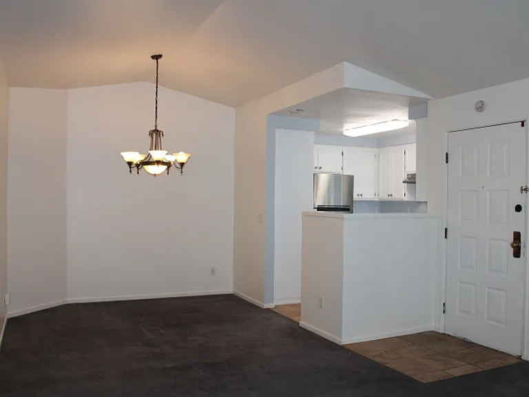 258 Napoli Ct — Photo 5