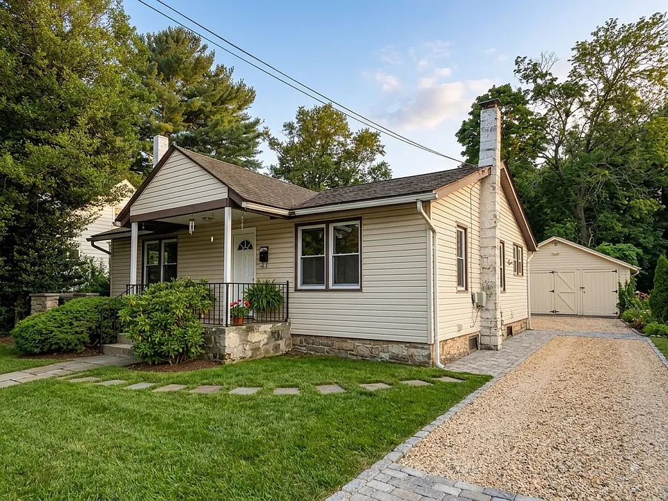 10 S Woodbury Rd