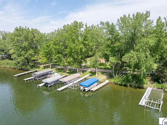 5th image of 6105 Shamrock Dr
