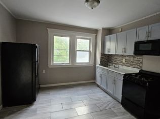 17 Arsdale Ter FLOOR 3, East Orange, NJ 07018