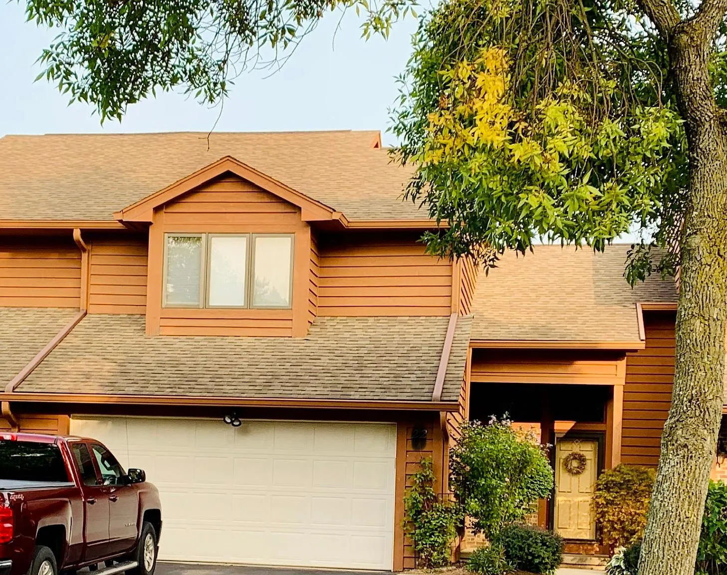 Ellington Cir, Rochester — Photo 1