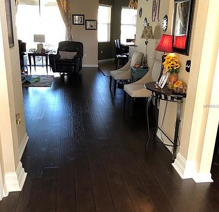 2nd image of 618 Paddington Ln