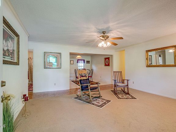 4th image of 227 Highfield Rd