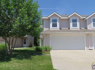 7318 SW 23rd St, Topeka, KS 66614