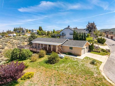14761 Flintstone Dr, Lake Hughes, CA, 93532