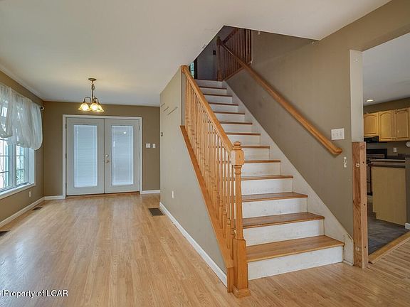 3rd image of 17 Cotton Ave