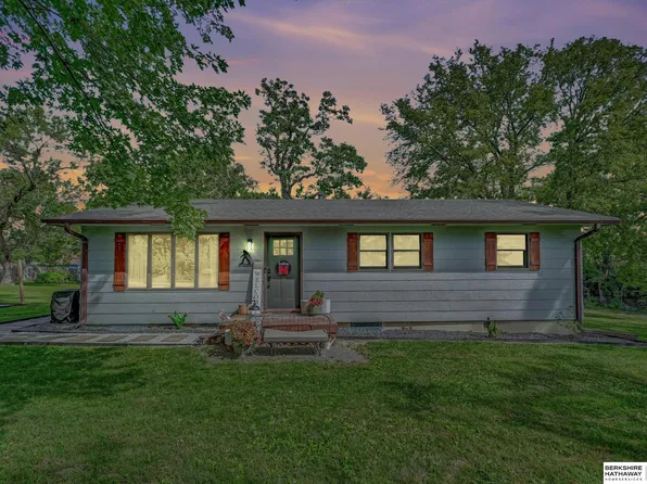 14840 Thayer St, Lincoln, NE 68527