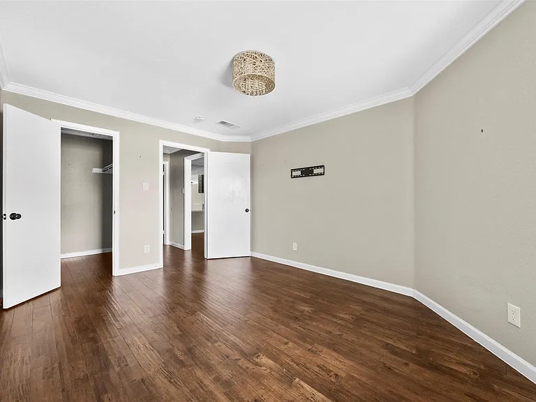 10673 Braes Bend Dr — Photo 9