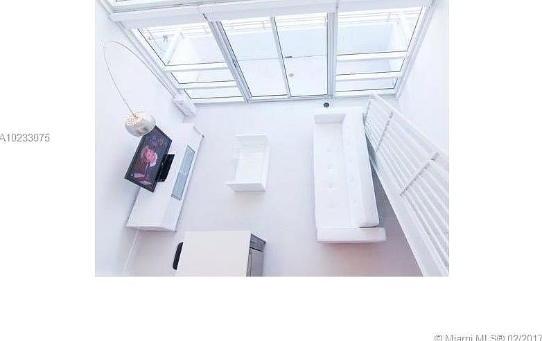 1st image of 400 Meridian Ave #10