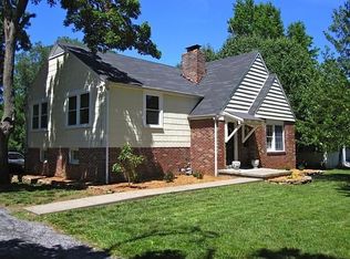 1239 E Linwood St, Springfield, MO 65804