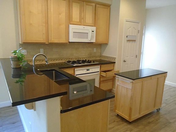 4th image of 5446 Shennecock Way