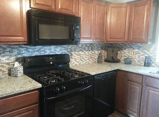1411 W 2nd St, Coal Valley, IL