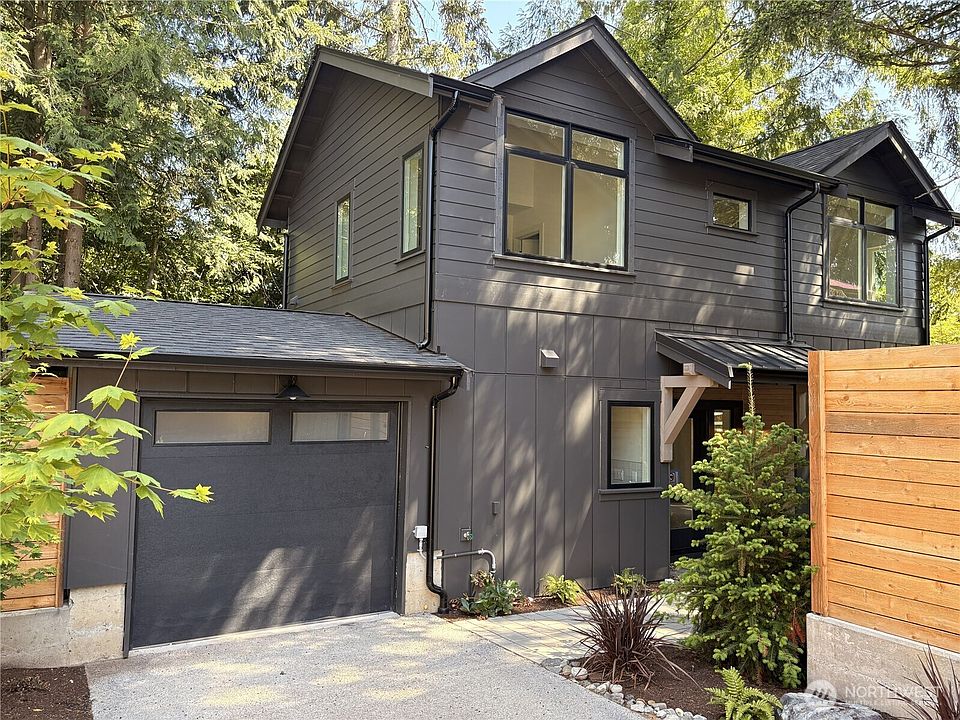 1st image of 3024 NE 95th Street