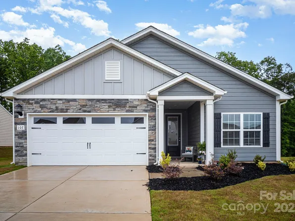 107 S Sina St, Troutman, NC 28166