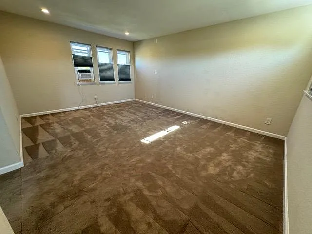 700 Winstead Ct — Photo 11