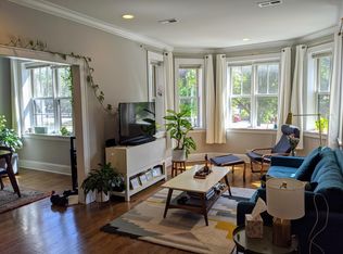 2804 W Logan Blvd APT 2A, Chicago, IL 60647