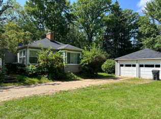 1728 Romence Rd, Portage, MI 49024