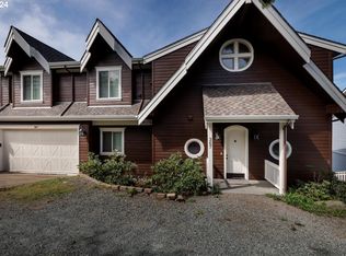 367 Longview Loop, Rockaway Beach, OR 97136