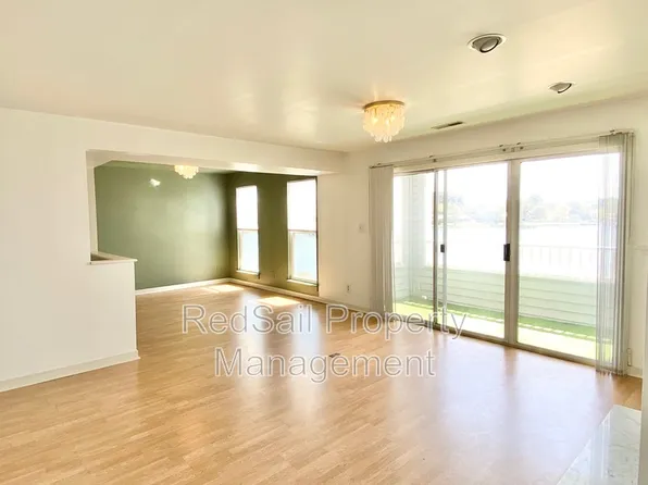 212 Dockside Dr APT B, Hampton, VA 23669