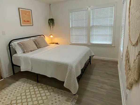 6208 Walnut Hills Dr, Austin, TX 78723