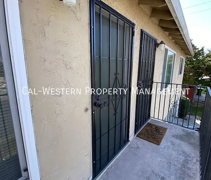 3210 Myles Ct #3 — Photo 1