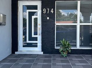 974 W 69th Pl, Hialeah, FL 33014
