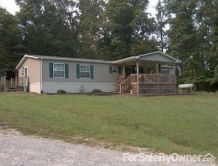 1995 Fleetwood 28X60 : 12X24 Covered Porch. New Landscaping