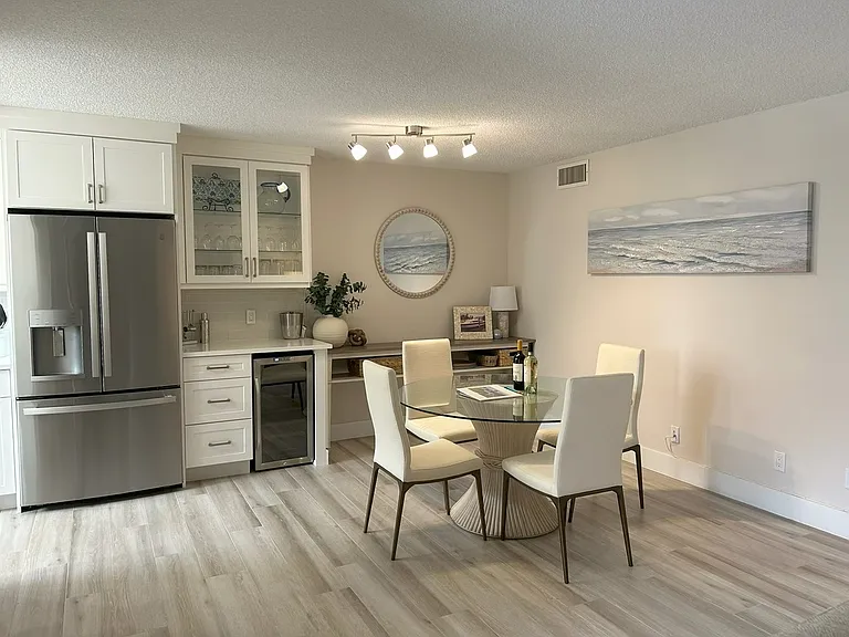 3000 Gulf Shore Blvd N #104 — Photo 5