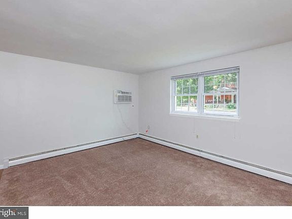 4th image of 358 2nd Ave APT 4