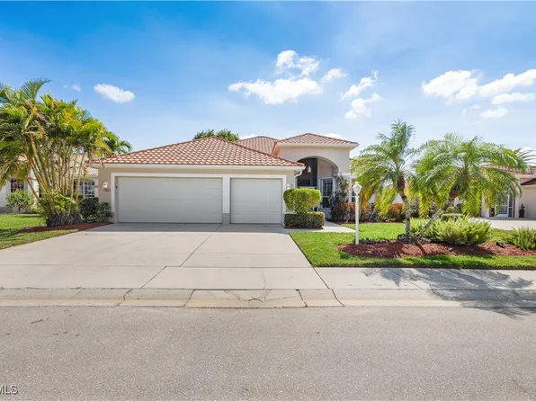 2060 Corona Del Sire Dr, North Fort Myers, FL 33917