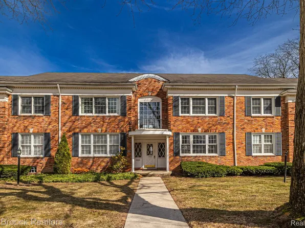 350 Billingsgate Ct APT A, Bloomfield Hills, MI 48301