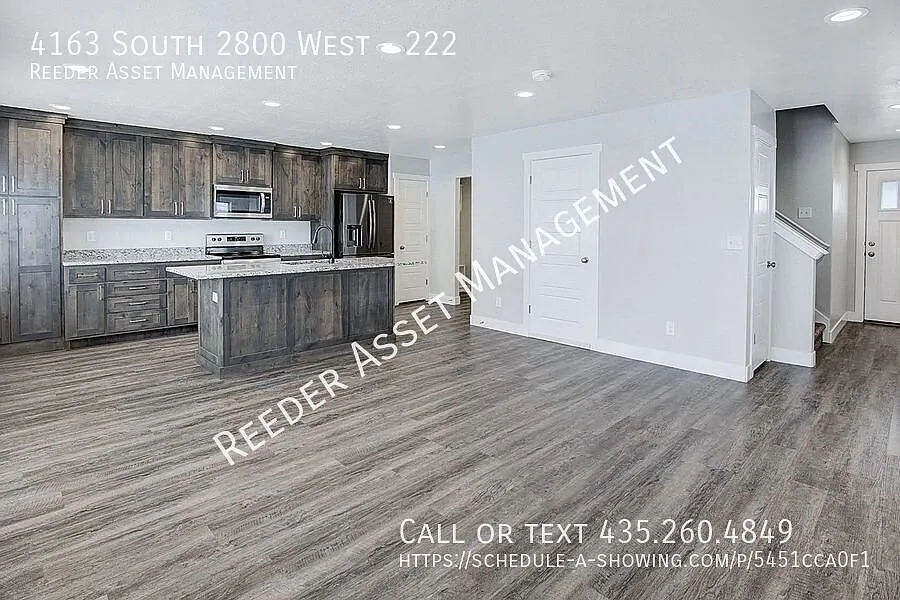 Special offer $1000 Off! Beautiful Home in Roy 3 beds 2.5 bathrooms — Photo 3