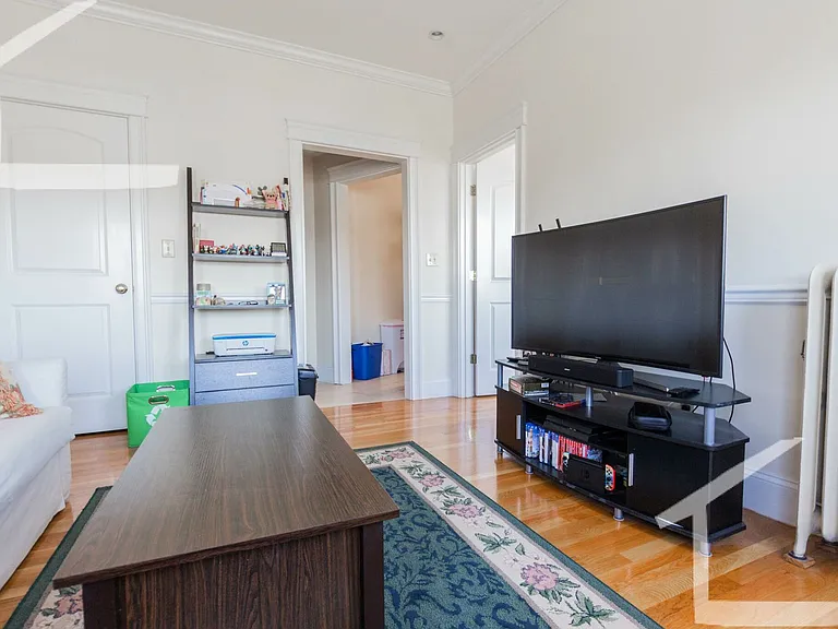 1360 Commonwealth Ave #5D — Photo 6